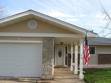 1st image of 8 Westwood Ct
