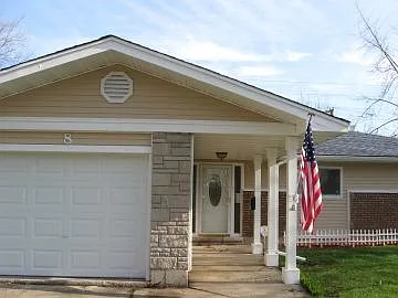 8 Westwood Ct photo 1