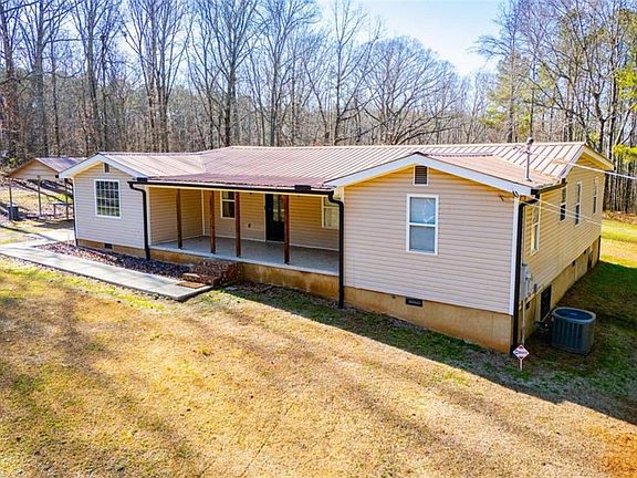 3rd image of 3646 Jones Mill Rd