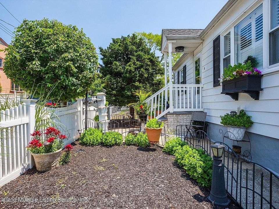 12 Galesville Ct, Staten Island, NY 10305 MLS 1155856 Zillow