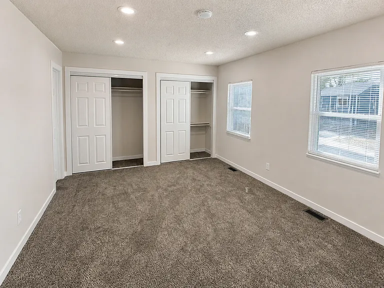 3440 Hazelwood Ct — Photo 10