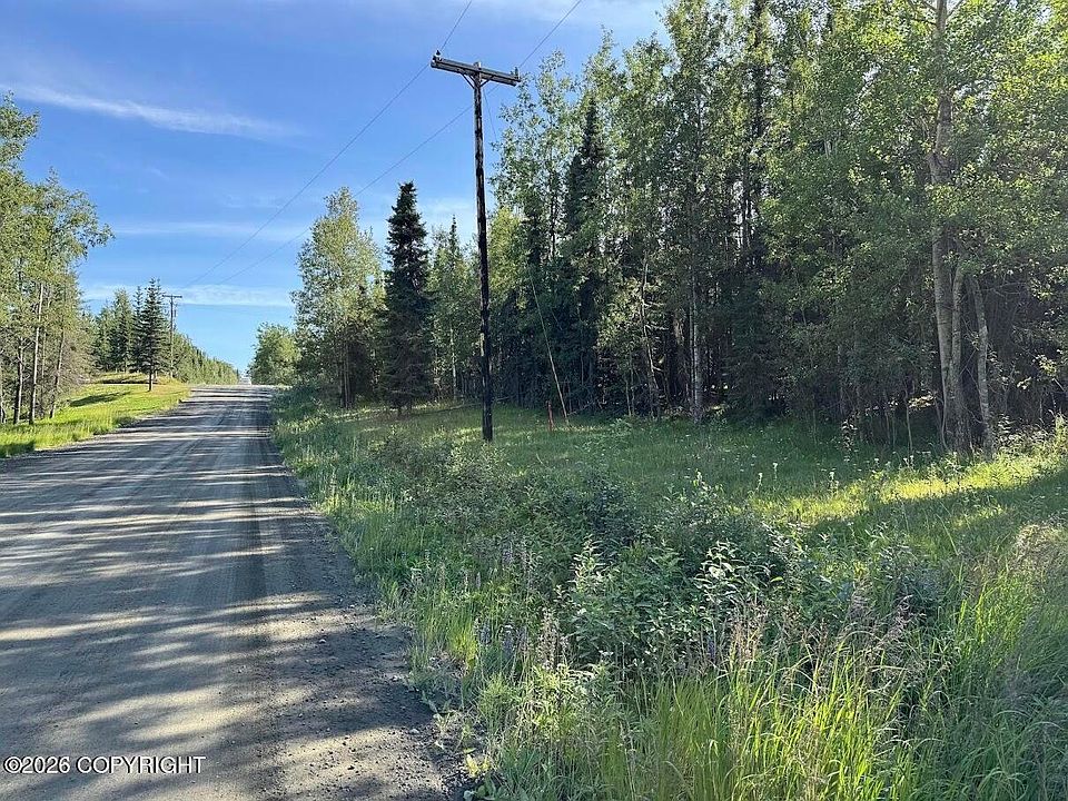 2nd image of 8C2 Lake Rd