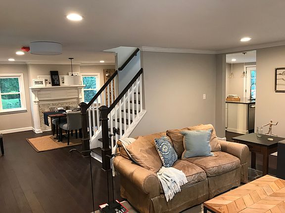 4th image of 6 Kossman St