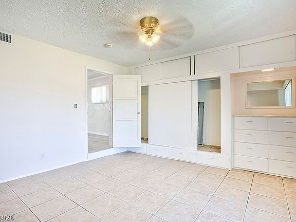 5th image of 914 N 1st St