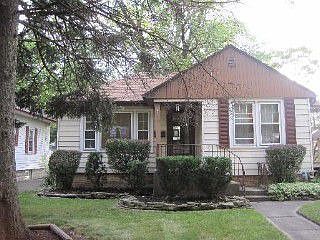 1st image of 132 N Center St