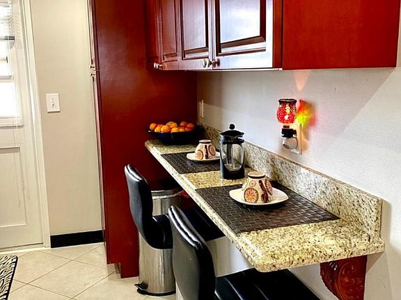 Breakfast bar