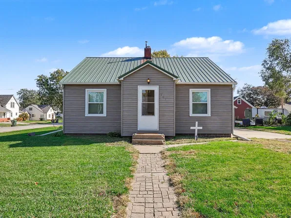 201 7th Ave, Sully, IA 50251