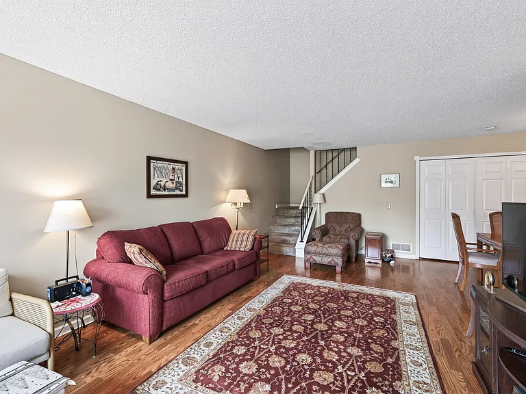 1518 Cottage Dr — Photo 11