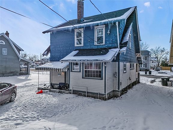 5th image of 637 Storer Ave