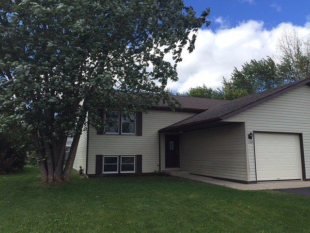 1st image of 654 Swan Dr
