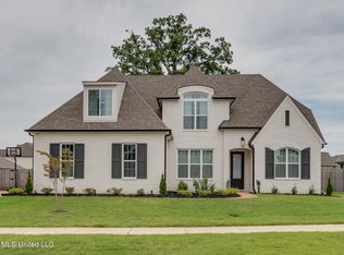 38 Ruskin Loop, Hernando, MS 38632