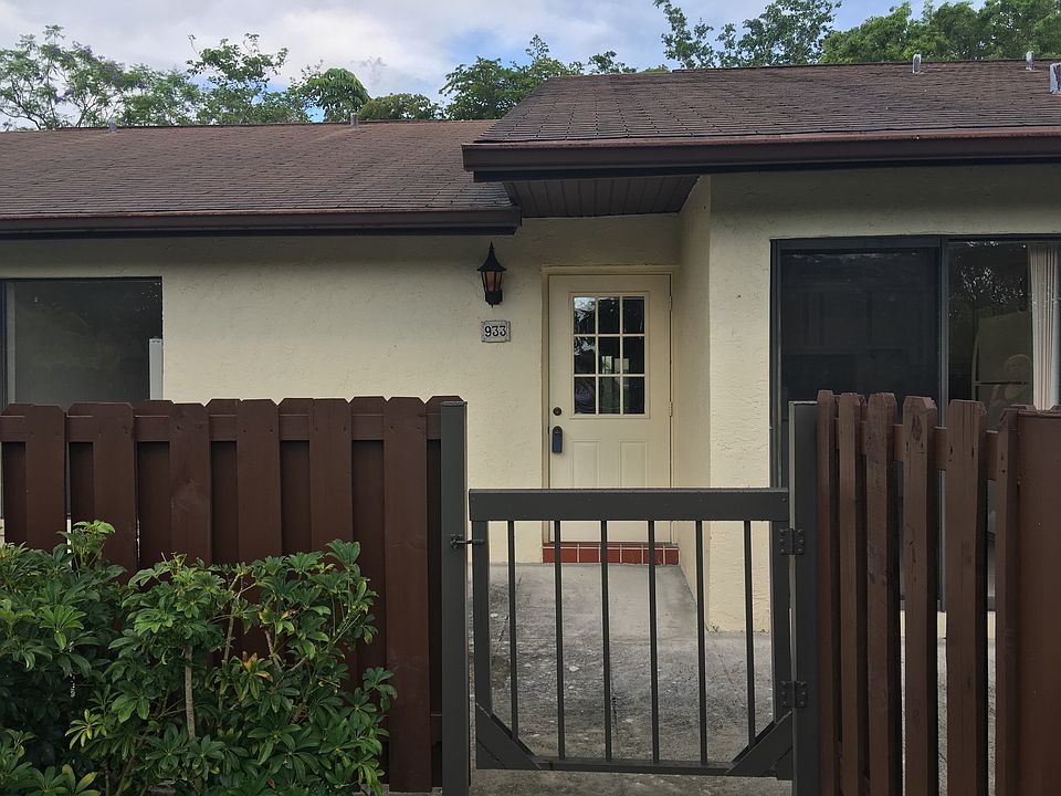 2nd image of 4863 Sable Pine Cir APT C