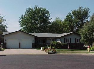2003 Alhambra Ct, Pekin, IL