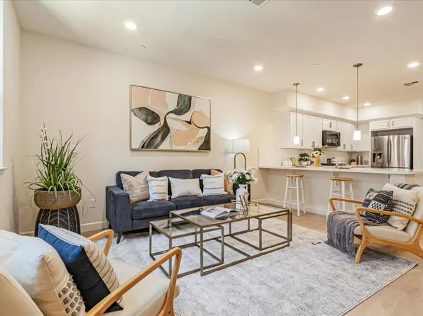 1025 Gabbiano Ln Unit 4, San Jose, CA 95131