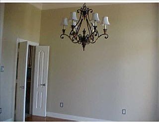 3rd image of 206 Chestnut Oak Dr