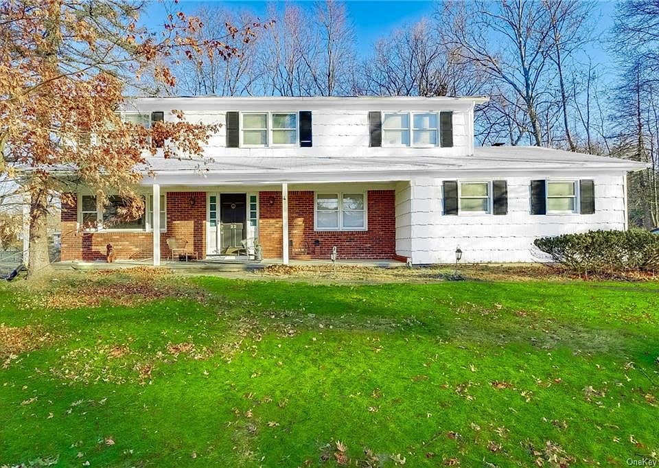 1st image of 22 Marjorie Dr