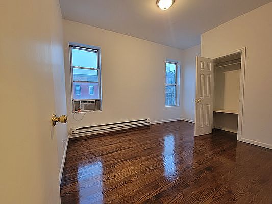 5th image of 677 Lincoln Pl APT 1A