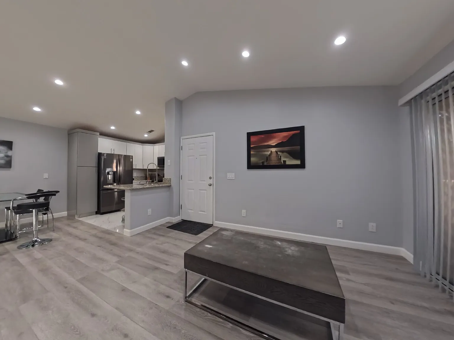 1 bed, 1.0 bath, 723 sqft, $1,299 — Photo 3