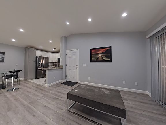 3rd image of 5415 W Harmon Ave Unit 2137