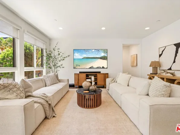 #12883 W Runway Rd. #1, Playa Del Rey, CA 90094