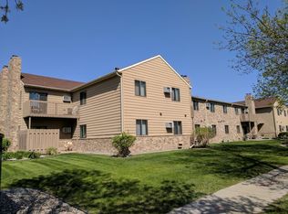 1621 34th St S APT 4, Fargo, ND 58103