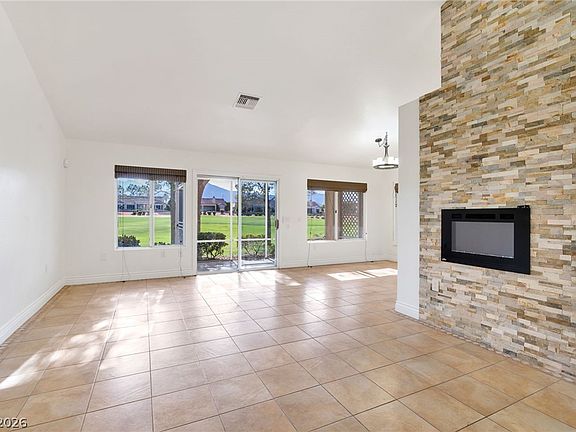 4th image of 2821 Linkview Dr