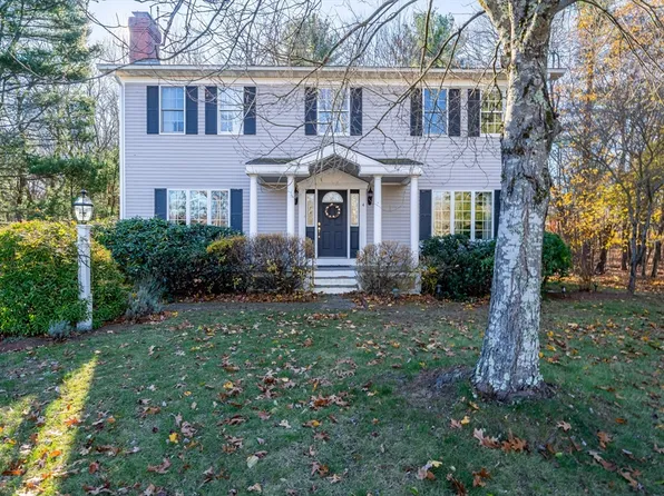 4 Northgate Cir, Lexington, MA 02420