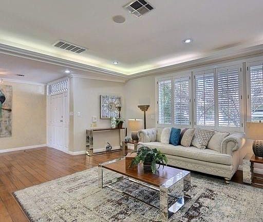 4th image of 2463 Ridgeway Rd