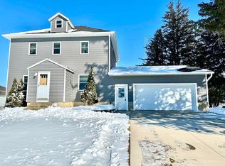 421 E Main St, Ossian, IA 52161