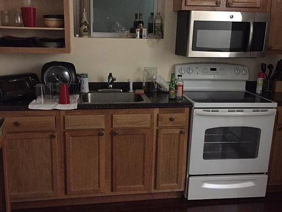 2nd image of 4828 Baltimore Ave APT 3