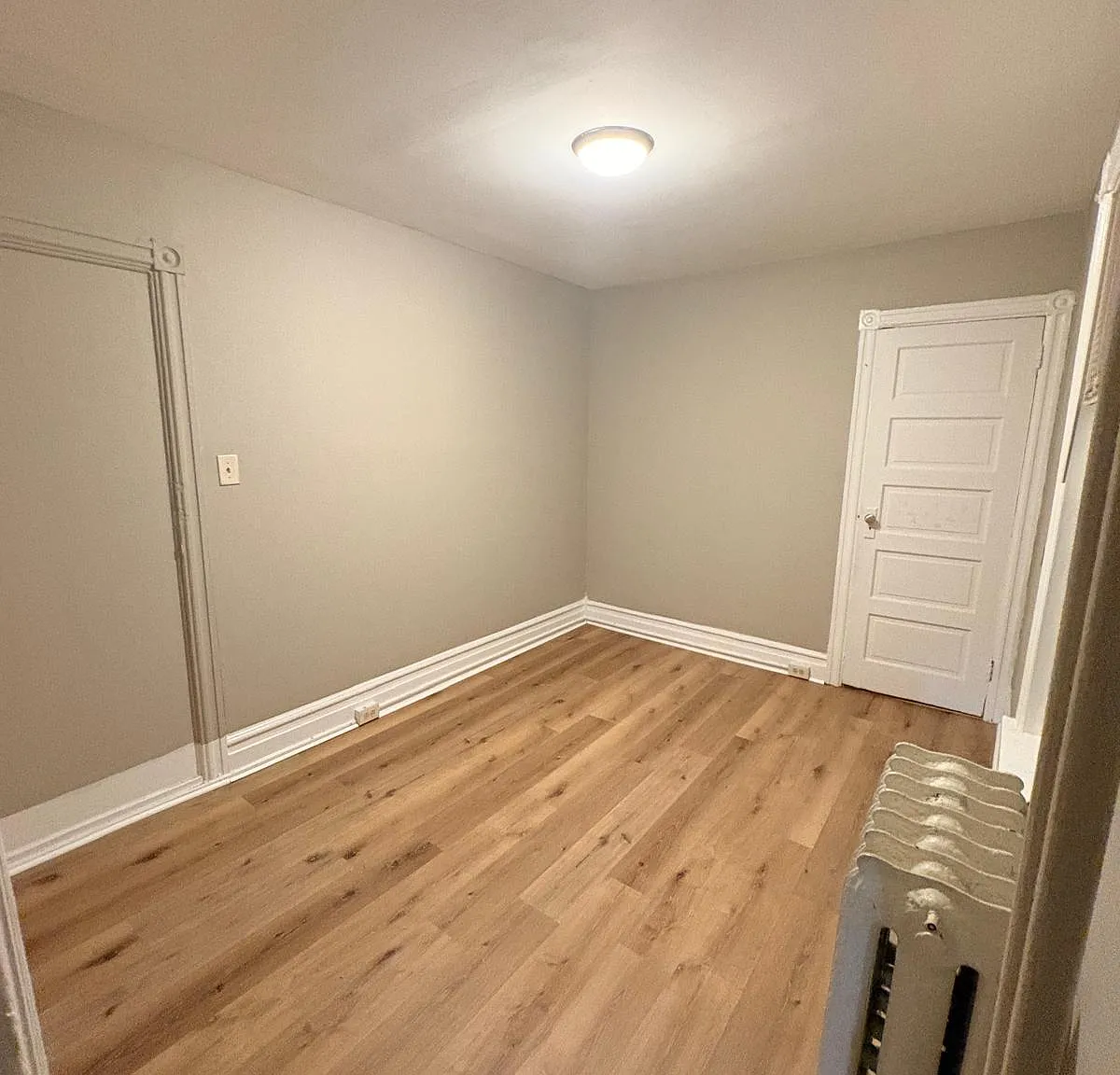 2 bed, 700 sqft, $1,250 — Photo 2