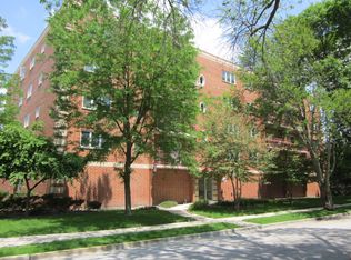 1210 E Washington St APT 402, Des Plaines, IL 60016