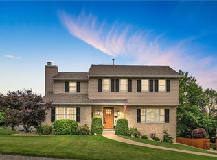 214 Chris Dr, Irwin, PA 15642