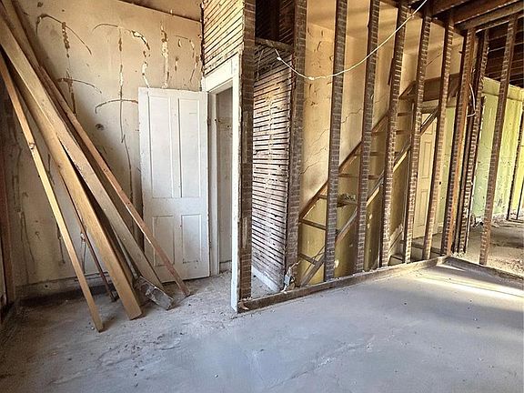 4th image of 6704 Idaho Ave