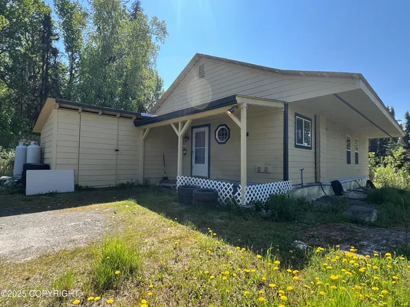 30258 Hook Ln, Soldotna, AK 99669