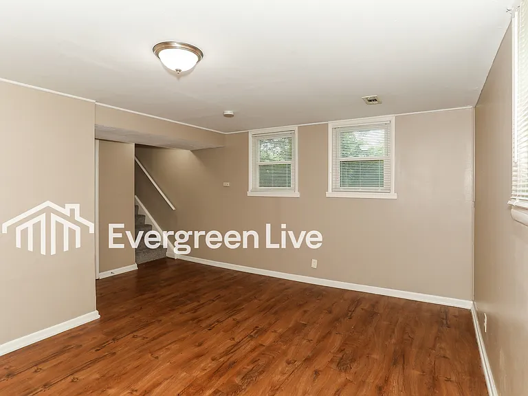8540 Sunlight Dr — Photo 8