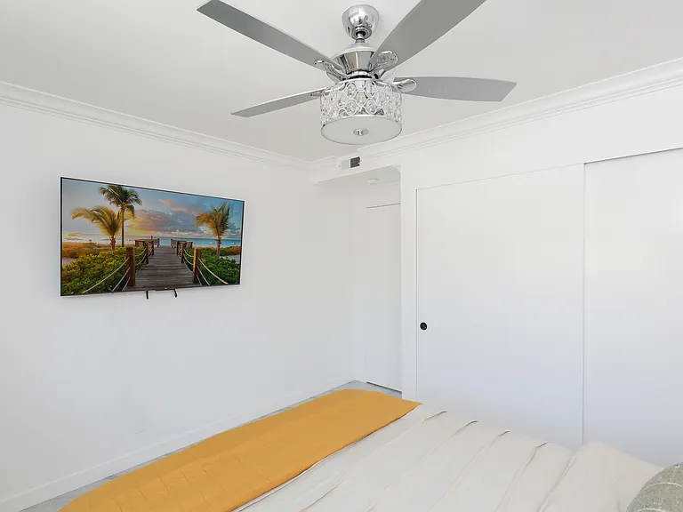 9451 Hyannis Port Dr — Photo 17