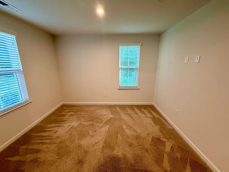 1214 Ashbury St — Photo 6