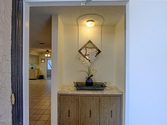 3rd image of 2862 Wright Ave