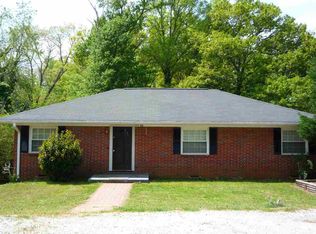 403 Walnut St, Walhalla, SC 29691