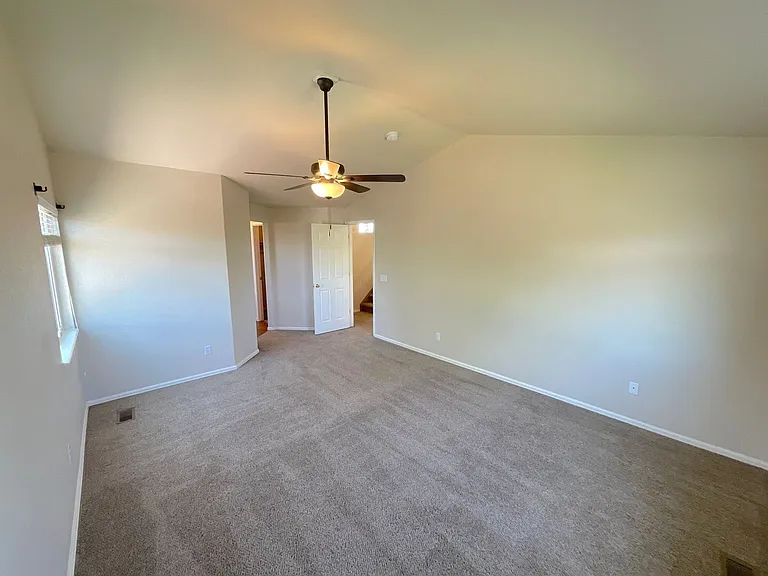 6112 Chivalry Dr — Photo 24