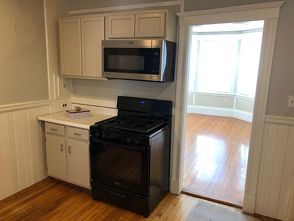 5th image of 26 Fair St Unit 4
