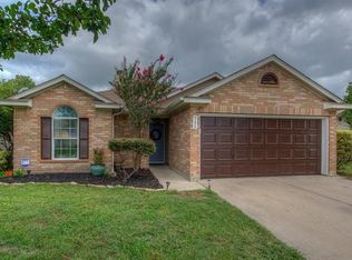 711 Ranchero Rd, Leander, TX 78641