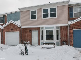 1448 Harvard Ct #1448, Carol Stream, IL 60188