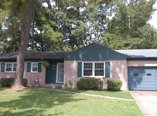 5532 Whirlaway Rd, Virginia Beach, VA 23462