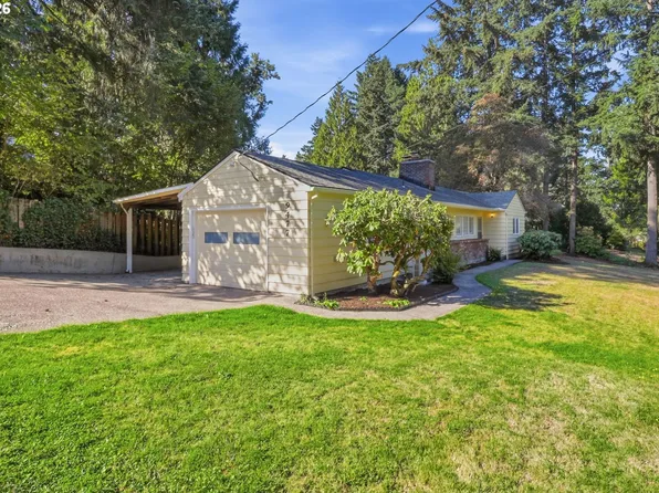 9477 SW 62nd Dr, Portland, OR 97219