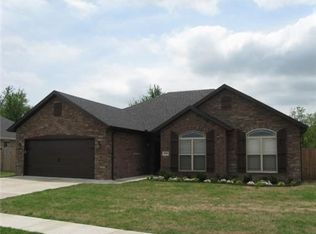5099 W Homespun Dr, Fayetteville, AR 72704