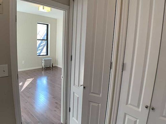 4th image of 377 Montgomery St APT C16
