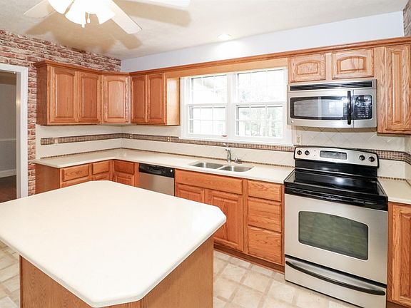 2nd image of 2104 Westerly Dr