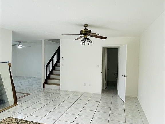5th image of 617 NW 132nd Ter